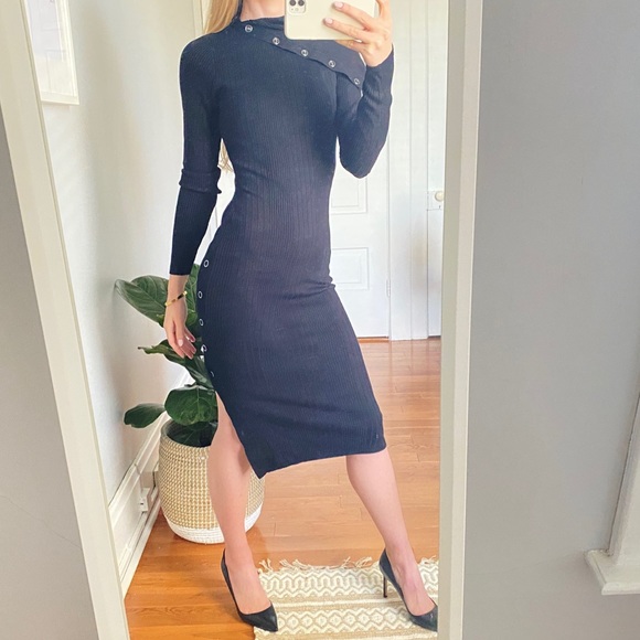 RIBBED BLACK GUESS DRESS WITH SILVER RING DETAIL - Picture 1 of 8